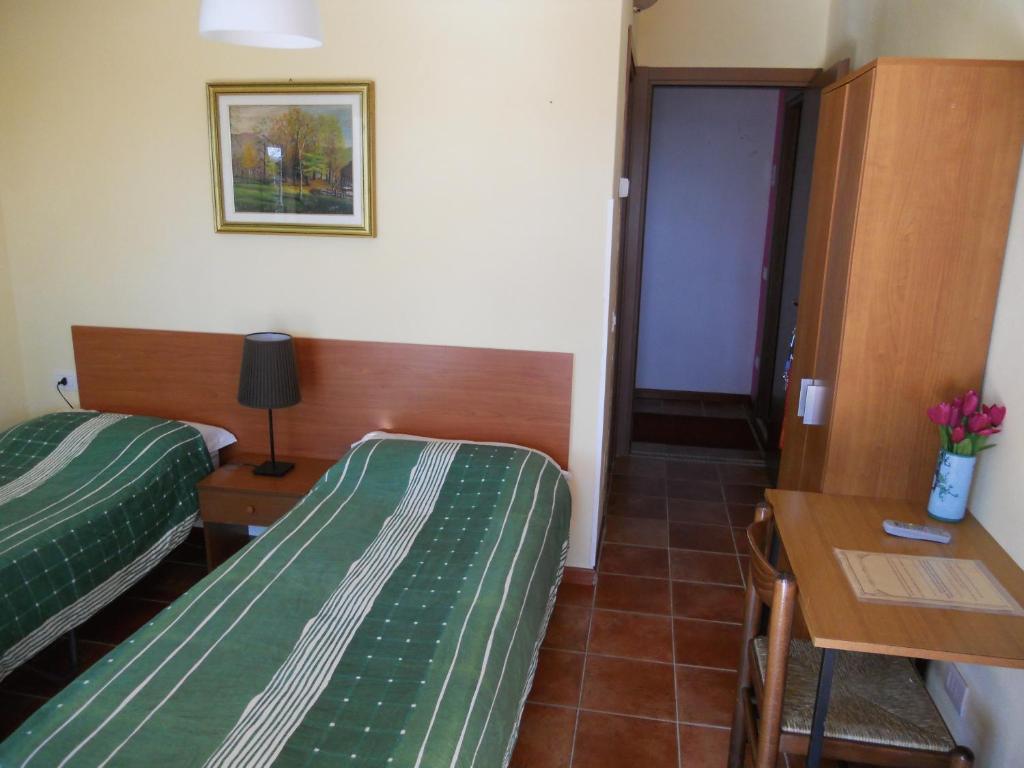 Hotel Madonna Della Neve Pettenasco Zimmer foto