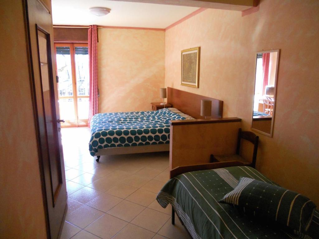 Hotel Madonna Della Neve Pettenasco Zimmer foto